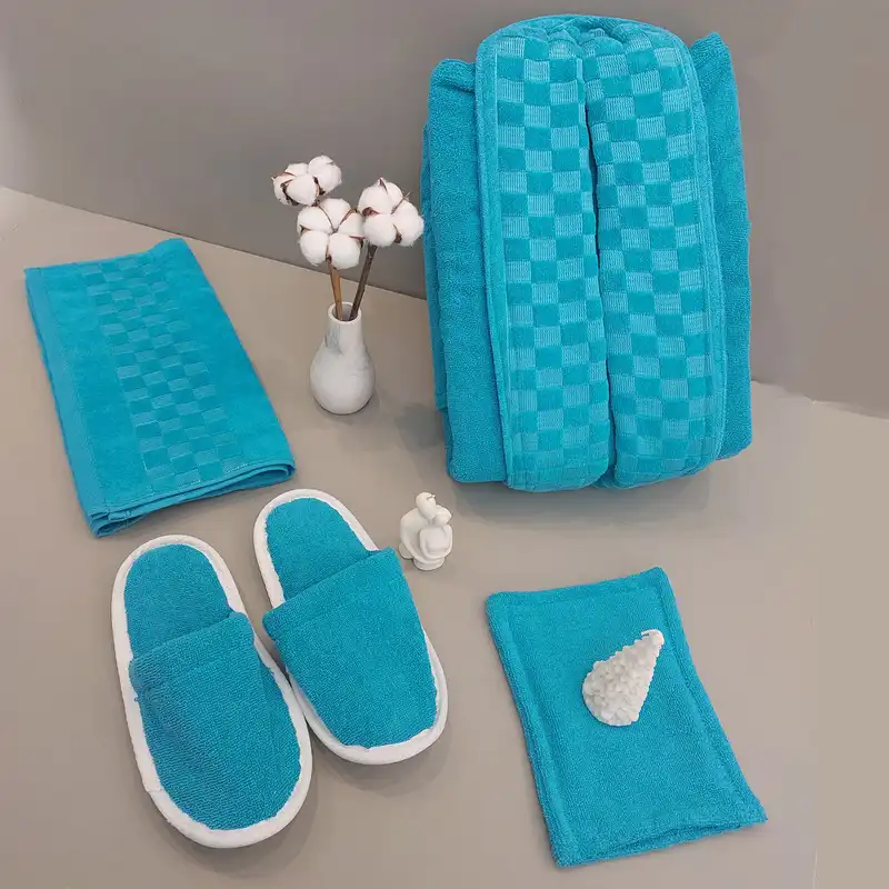 سرویس حوله پالتویی چهار تکه ارغوان مدل کلاسیک