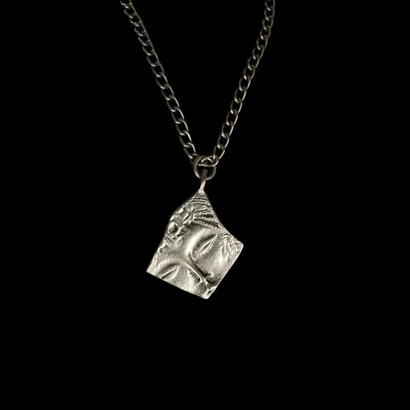 گردنبند دخترانه مدل چهره