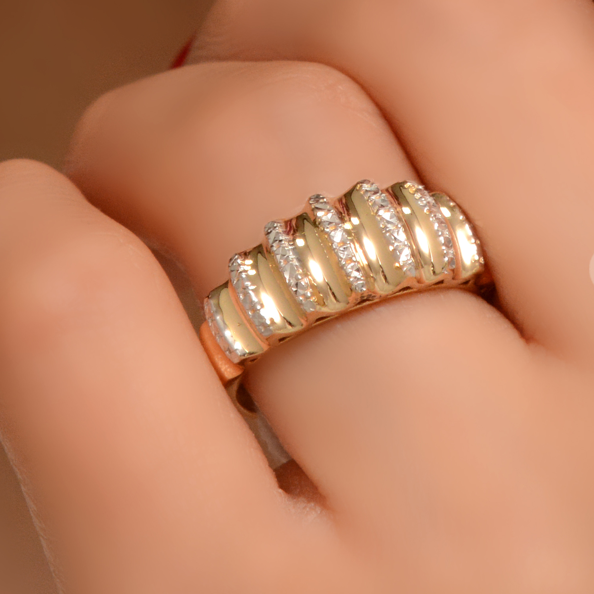 انگشتر طلا 18 عیار زنانه طلای مستجابی مدل تراش کد 67025 انگشتر طلا 18 عیار زنانه طلای مستجابی مدل تراش کد 67025