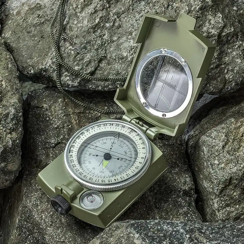 قطب نما مدل 001