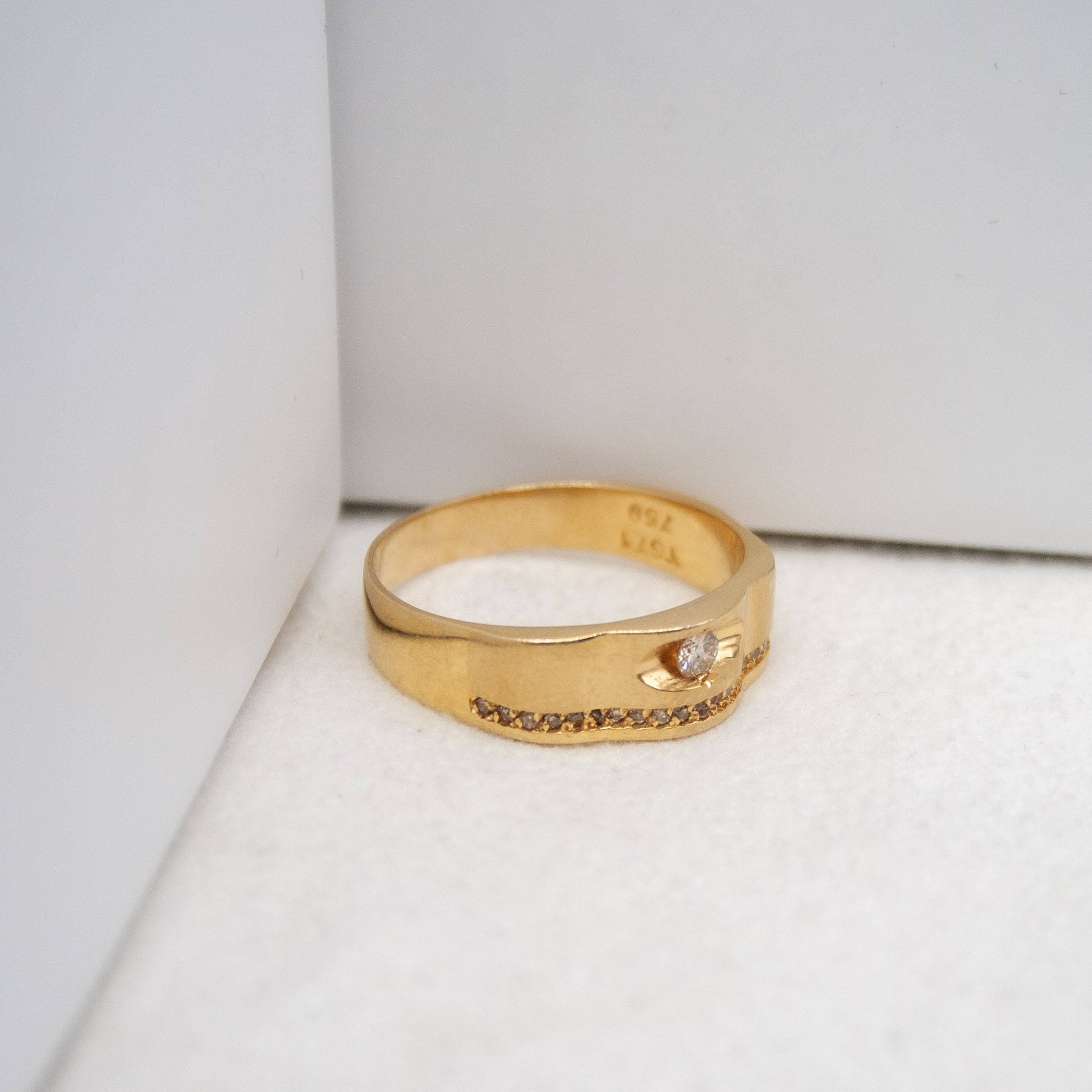 انگشتر طلا 18 عیار مردانه سهی مدل VR12-9.5 انگشتر طلا 18 عیار مردانه سهی مدل VR12-9.5