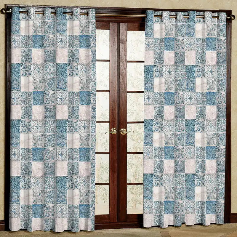 پرده مدل طرح دار مخمل پانچی کد 4166 سایز 200x140 سانتی متر