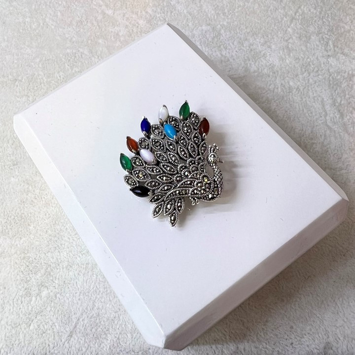 گل سینه زنانه مدل نقره کد glsr-2441