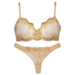 ست شورت و سوتین زنانه پدلی مدل فنردار گیپوری کد 4694