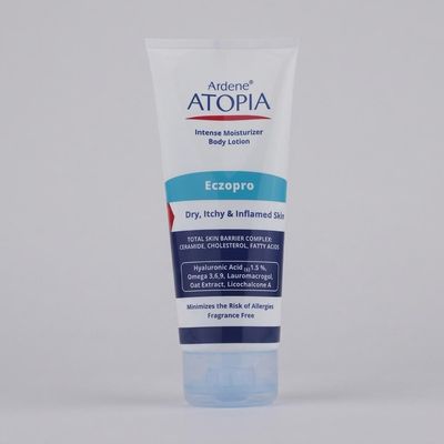 لوسیون بدن مرطوب‌کننده آردن آتوپیا مدل Eczopro حجم 200 میلی‌لیتر مناسب پوست خشک و درماتیت آتوپیک، فاقد عطر و الکل، حاوی هیالورونیک اسید %1.5، سرامید، گلیسیرین، تقویت‌کننده سد دفاعی پوست و ضد خارش