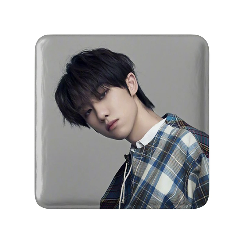 مگنت خندالو طرح دی ایت گروه سونتین Seventeen  مدل مربعی کد 21546