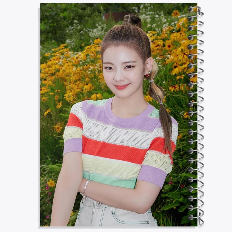 دفتر نت موسیقی 50 برگ خندالو مدل لیا گروه ایتزی ITZY کد 20199