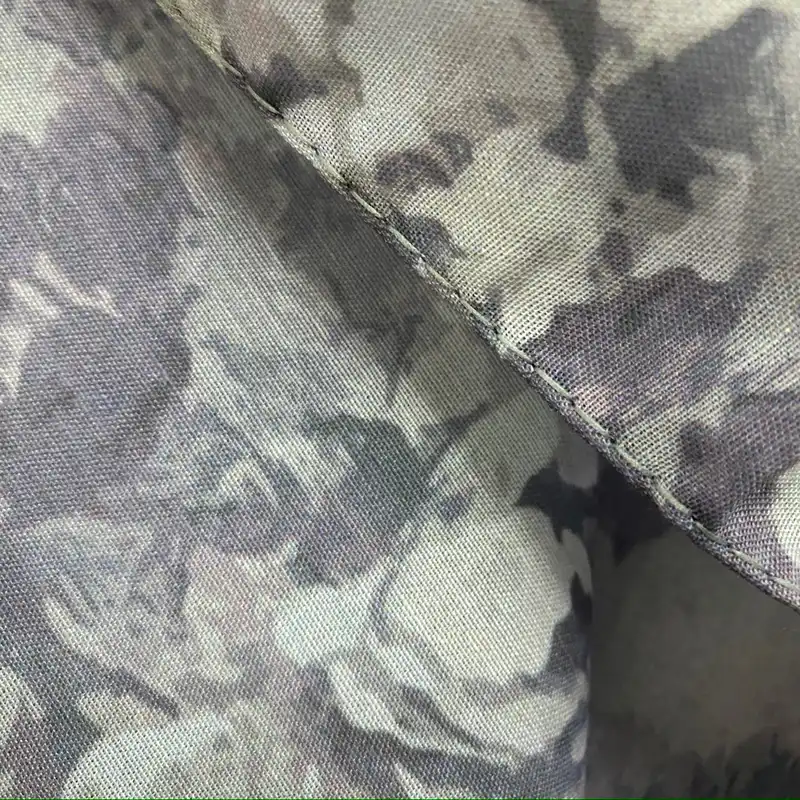 روسری زنانه مدل نخ اسپان منگوله دار کد 986