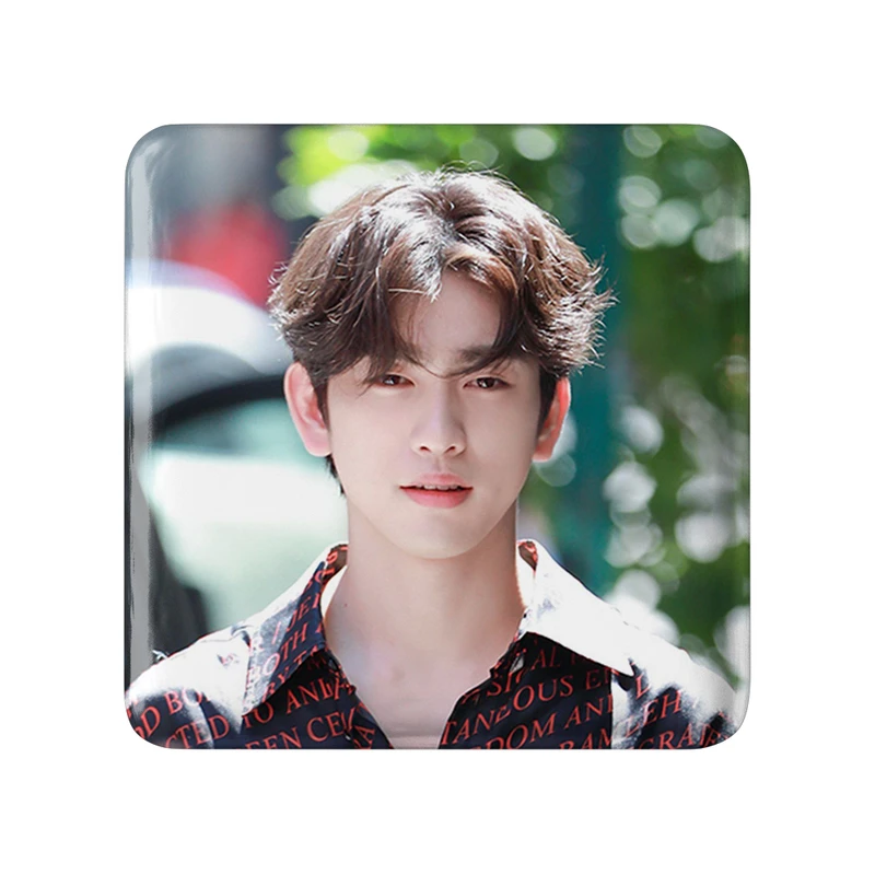 مگنت خندالو طرح جین یونگ گروه گات سون GOT7  مدل مربعی کد 20992