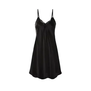 لباس خواب زنانه اسمارا مدل دانتل ابریشم