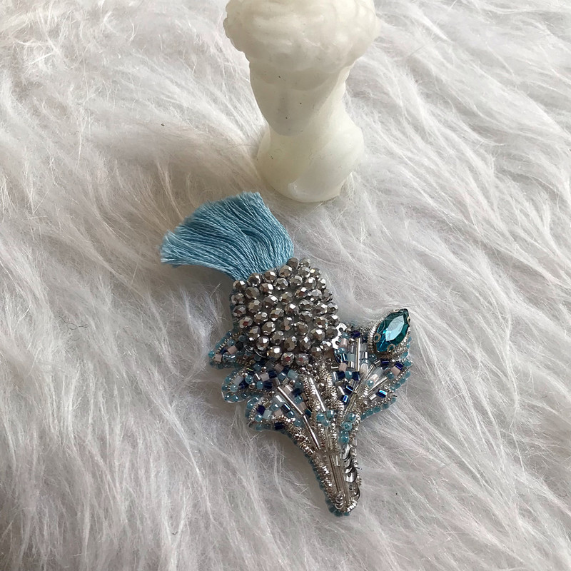 سنجاق سینه زنانه مدل گل لاله H011 سنجاق سینه زنانه مدل گل لاله H011