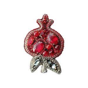 گل سینه زنانه مدل انار 50012