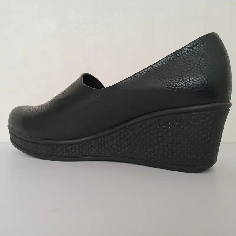 کفش طبی زنانه مدل لژدار