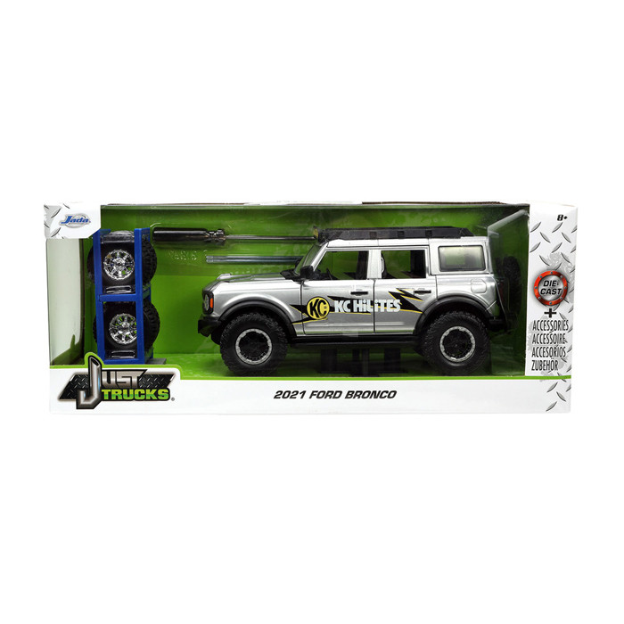 ماکت ماشین جادا مدل Ford Bronco 2021 "KC HiLiTES" with Extra Wheels