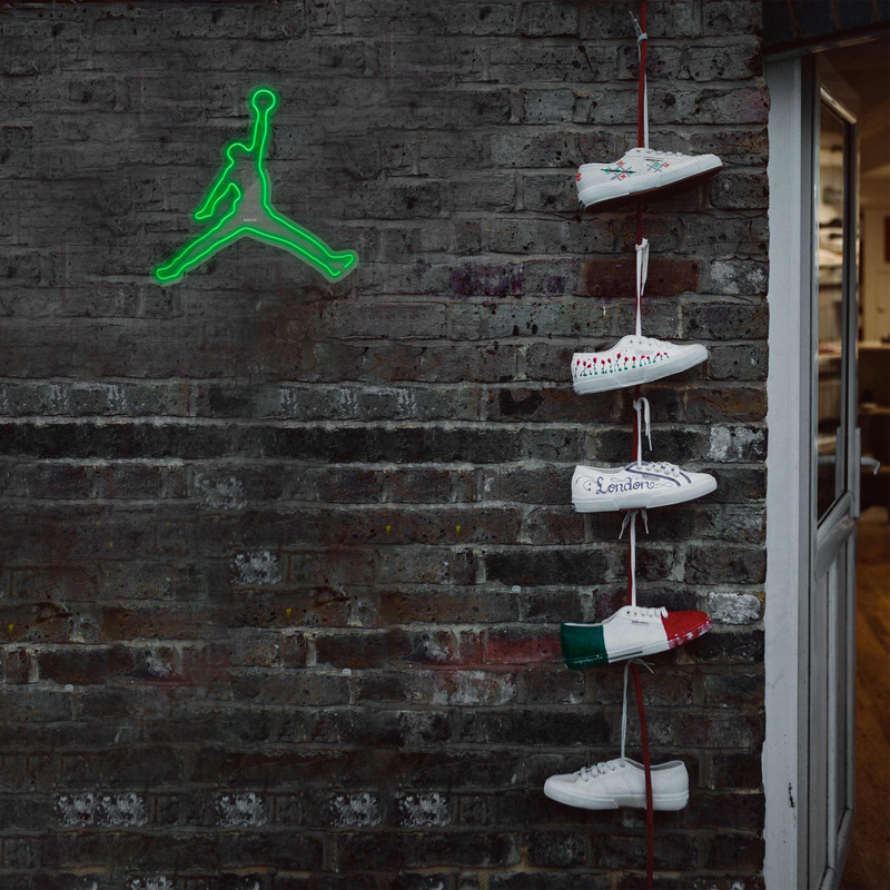 چراغ دیواری نئون دیزاین طرح Jordan_GR