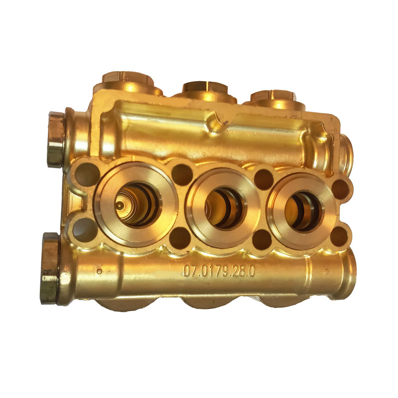 سرسیلندرپمپ کارواش برتولینی مدل 200 بار