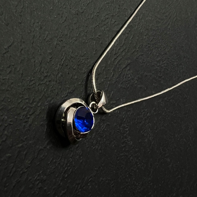 گردنبند زنانه مدل تک نگین کد 21 گردنبند زنانه مدل تک نگین کد 21