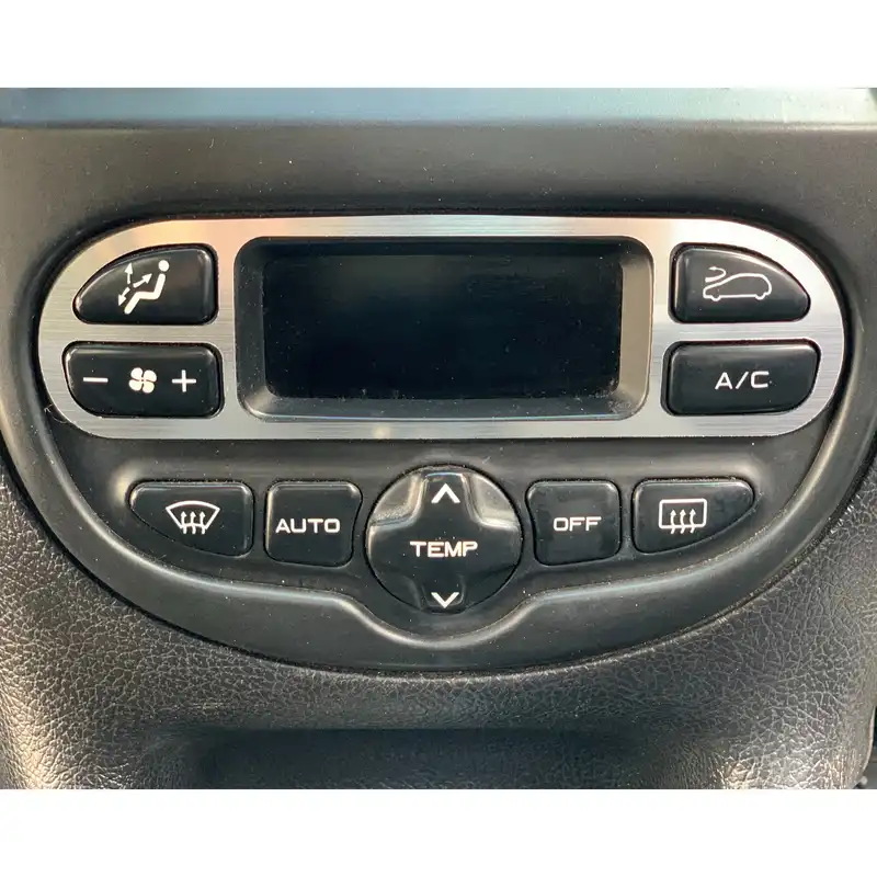 قاب سیستم تهویه خودرو مدل CT5 مناسب برای پژو 206