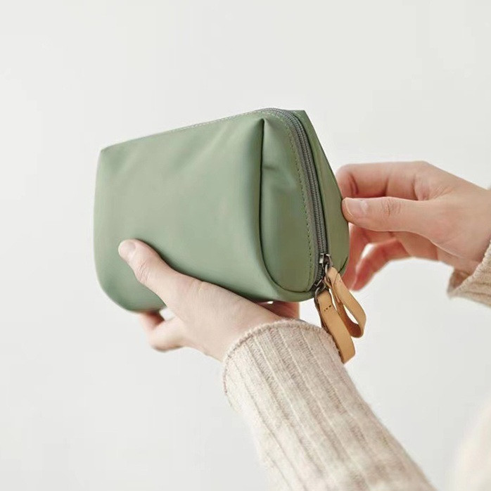 کیف لوازم آرایش زنانه مدل Pouch