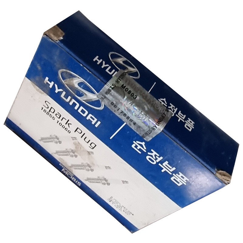 شمع خودرو هیوندای مدل 18855-10060 بسته 4 عددی