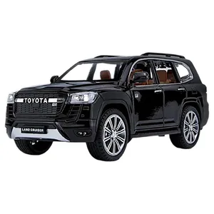 ماکت ماشین مدل تویوتا لندکروز ۲۰۲۳ فلزی 1:24