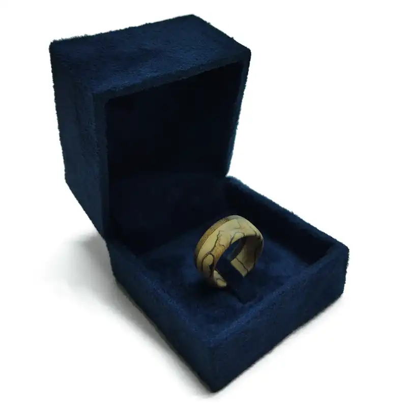 انگشتر سورئال دیزاین مدل Lightning