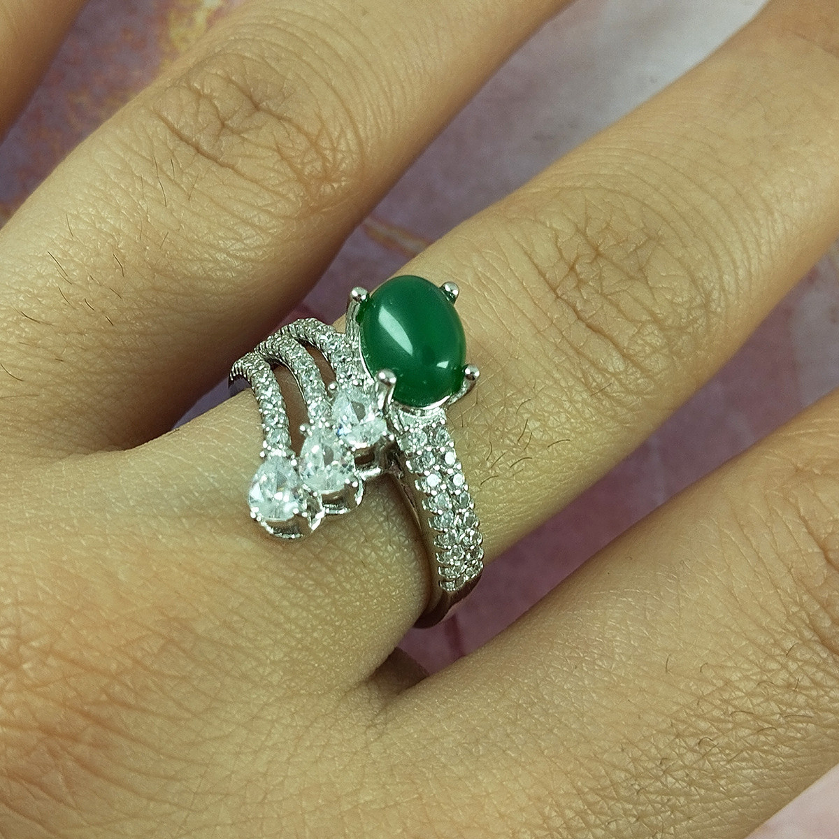 انگشتر نقره زنانه سلین کالا مدل عقیق یشم  کد 136