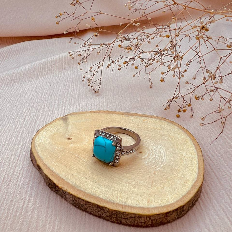 انگشتر زنانه مدل مربع نگین دار کد kr