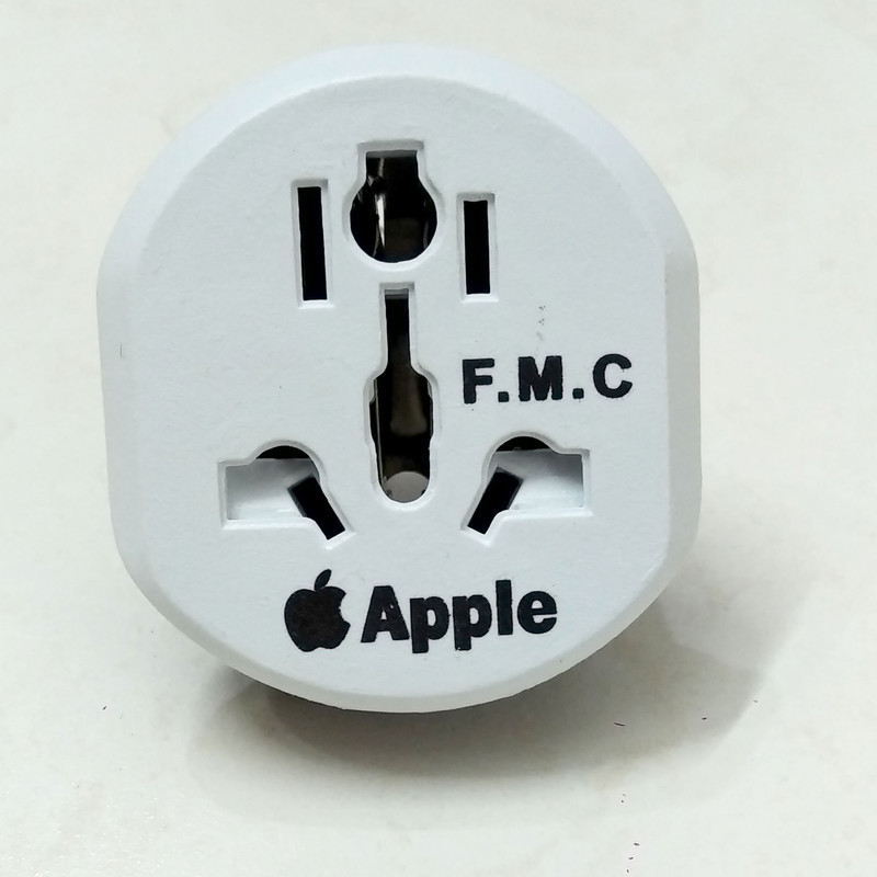 مبدل برق سه به دو مدل KT-168 بسته 5 عددی