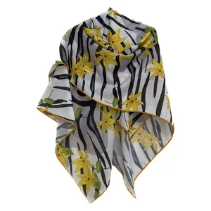 روسری زنانه مدل نخی چهارفصل قواره بزرگ کد 1616