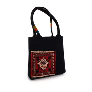 کیف دوشی زنانه  آرانیک با گلیم سوزنی کد 1200400216