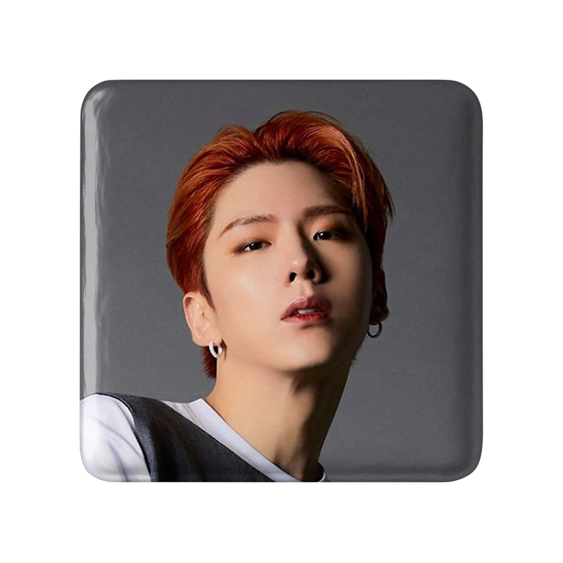 مگنت خندالو طرح کیهیون گروه مانستا اکس MONSTA X  مدل مربعی کد 21149