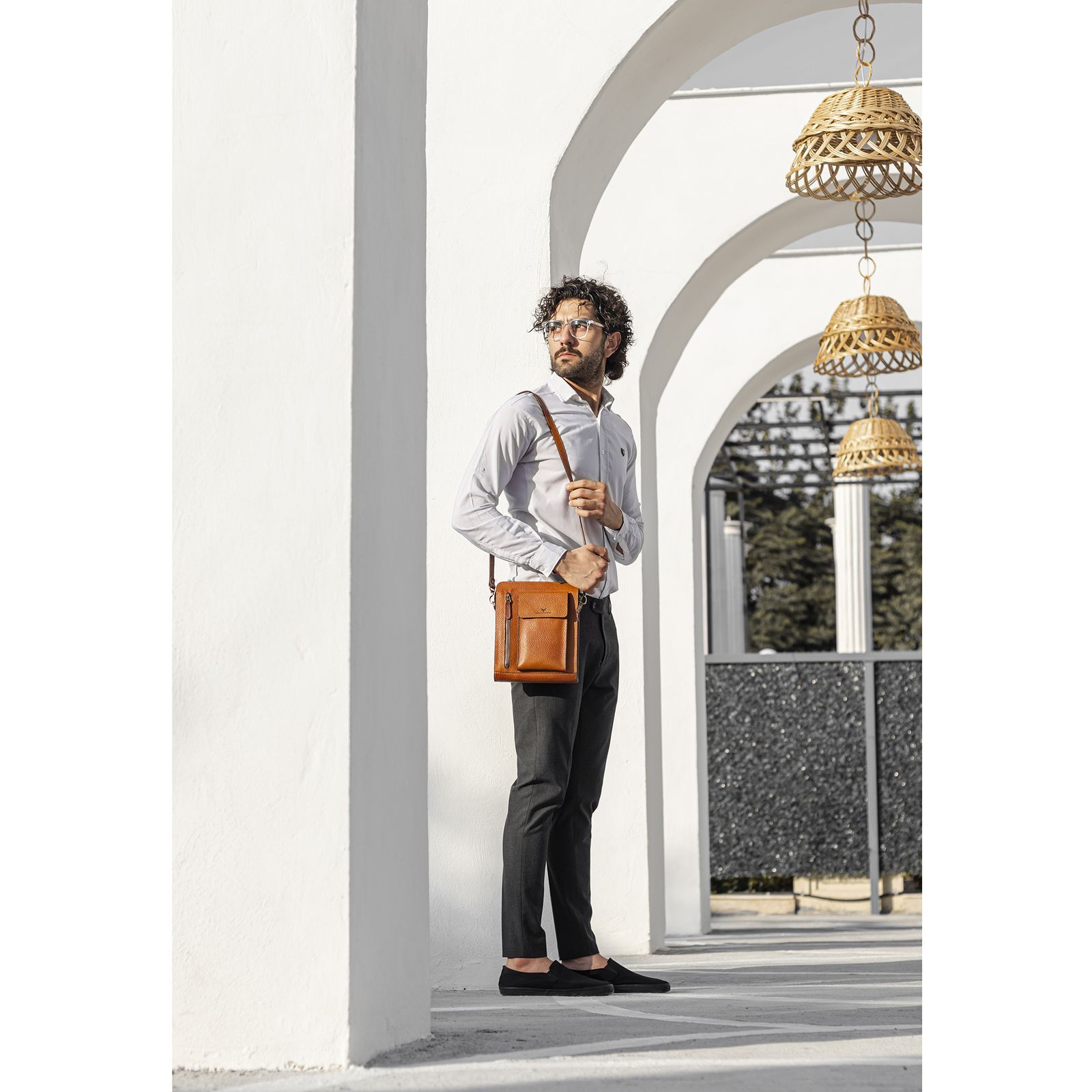 کیف رودوشی چرم بارثاوا مدل 1210 -  - 16