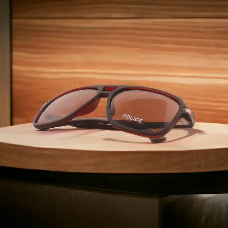 عینک آفتابی پلیس مدل 18161BN LIGHT EDITION