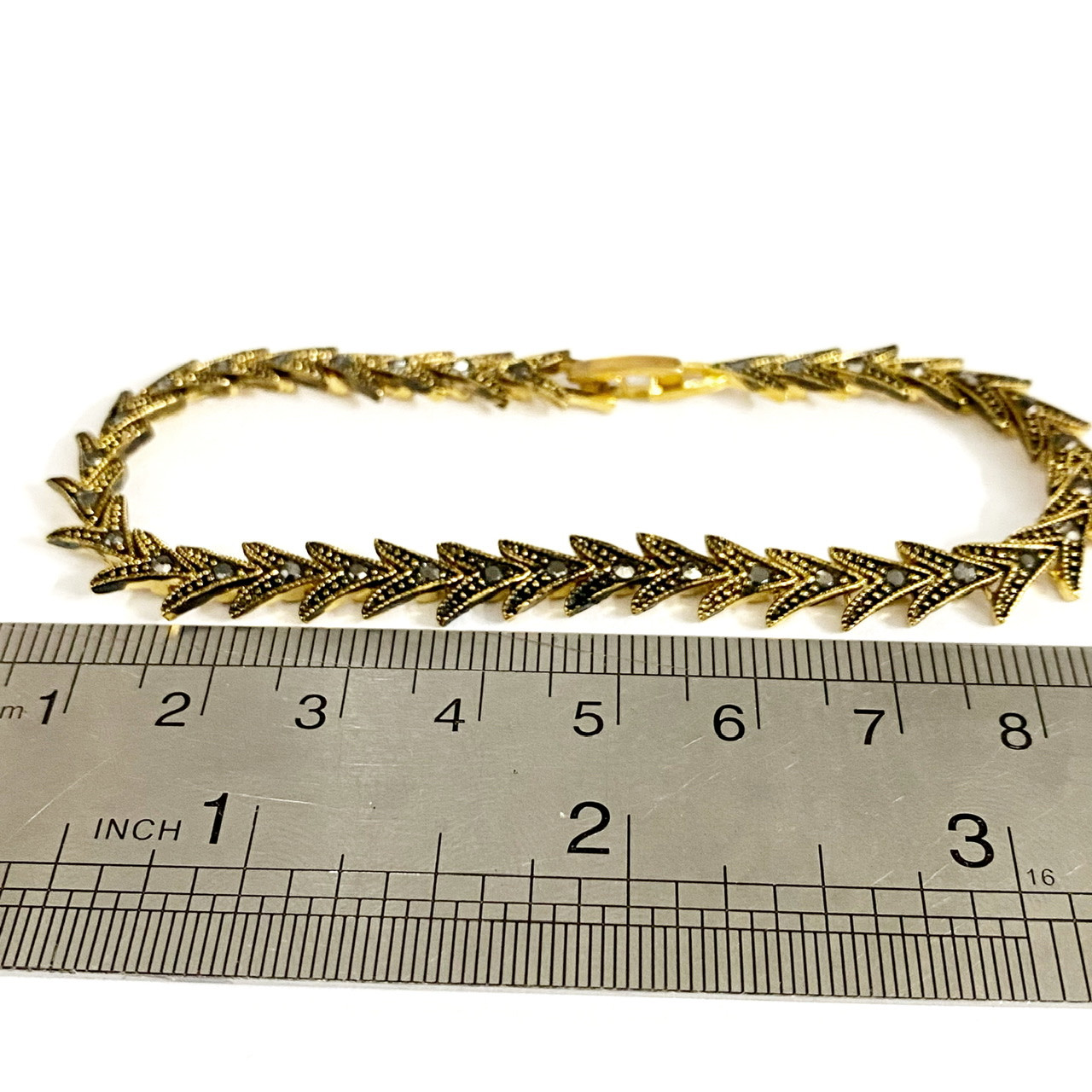 دستبند زنانه مدل D.B209 دستبند زنانه مدل D.B209