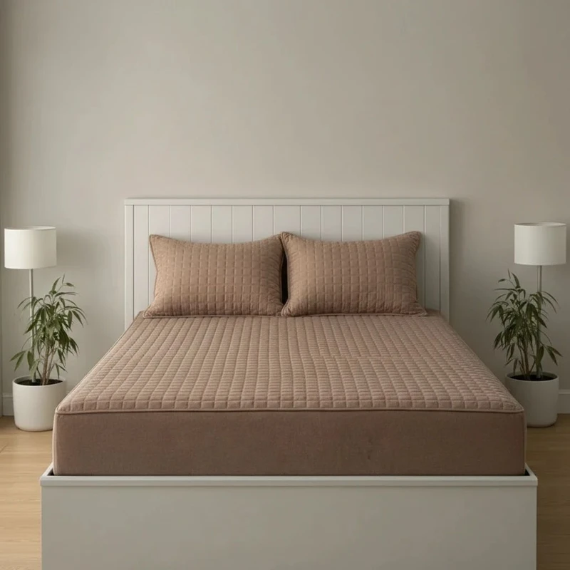 سرویس ملحفه 2 نفر 3 تکه مدل مخمل گلدوزی شده ترک سایز 200*180 سانتی متر