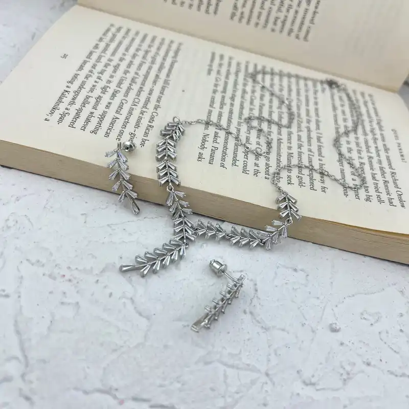 نیم ست زنانه مدل جواهری کد M4196