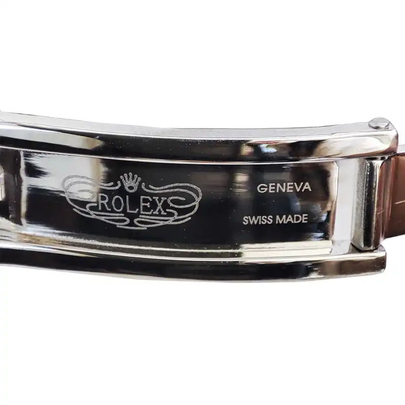 ساعت مچی عقربه ای مدل RX109