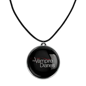 گردنبند خندالو مدل خاطرات یک خون آشام The Vampire Diaries کد 2024520243