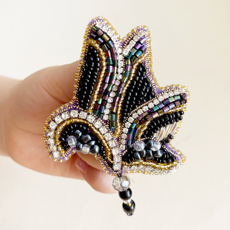 سنجاق سینه زنانه طرح ارکیده کد 001 سنجاق سینه زنانه طرح ارکیده کد 001