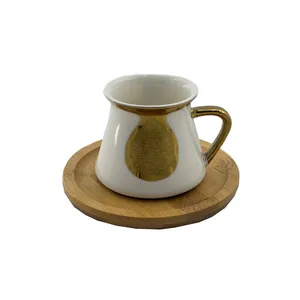  فنجان و نعلبکی مدل GOLDEN CUP کد 3-078