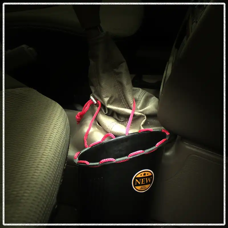 سطل زباله خودرو مدل پاکان