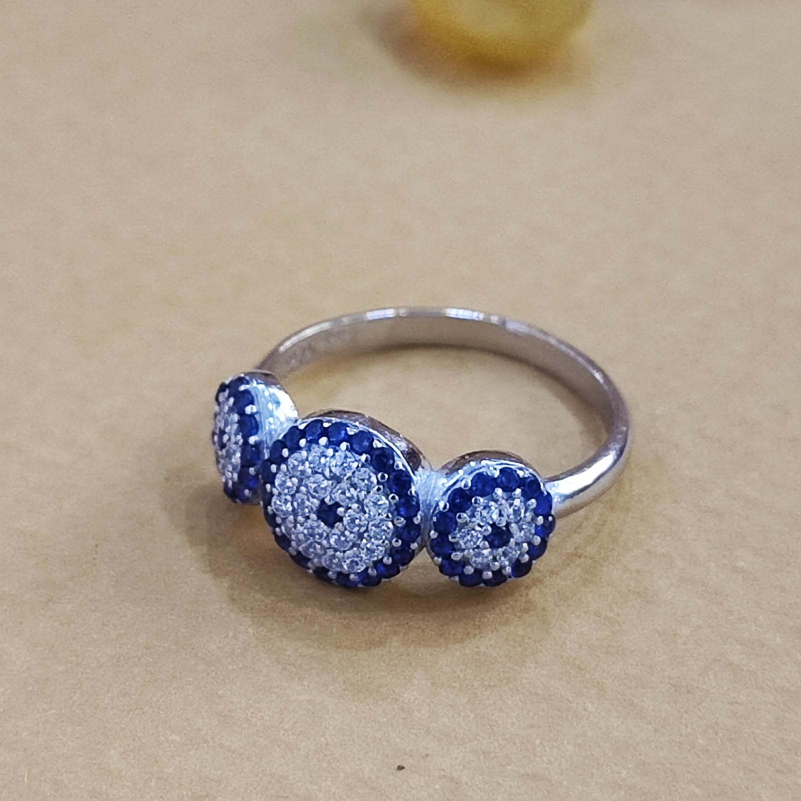 انگشتر نقره زنانه مدل چشم نظر سه چشم کد RS2044