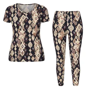 ست تی‌شرت آستین کوتاه و شلوار راحتی زنانه مدل آدخت کد 07