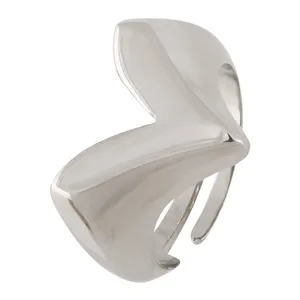 انگشتر زنانه مدل هفت کد R3602