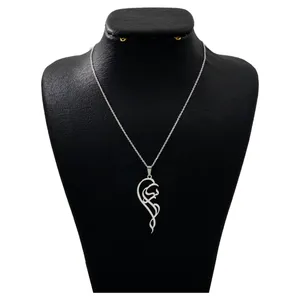 گردنبند نقره زنانه دلی جم طرح سارا کد D 271