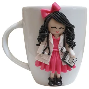 ماگ سرامیکی مدل عروسکی طرح پزشک کد B_104