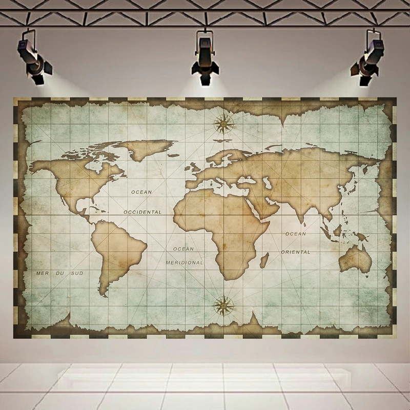 تابلو شاسی مخمل طرح نقشه جهان پیرساله کد AR31238