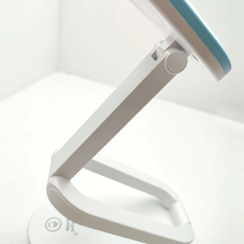 عکس شماره 9 : چراغ مطالعه شارژی مدل مولتی 3 حالته لمسی طرح تاشو جیبی کد 1936