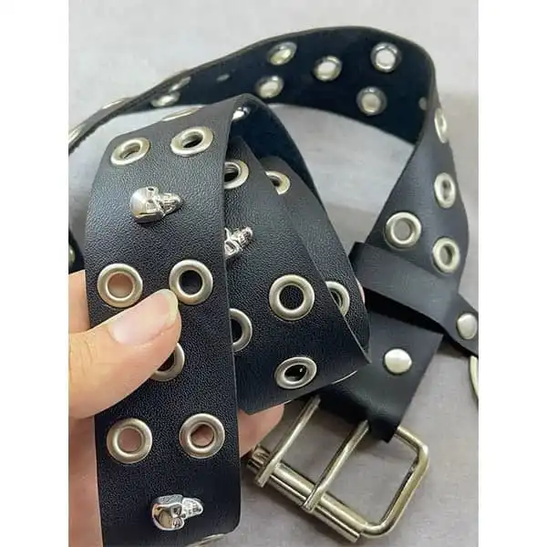 کمربند زنانه مدل چرم طرح اسکلت دو پانج کد 66852